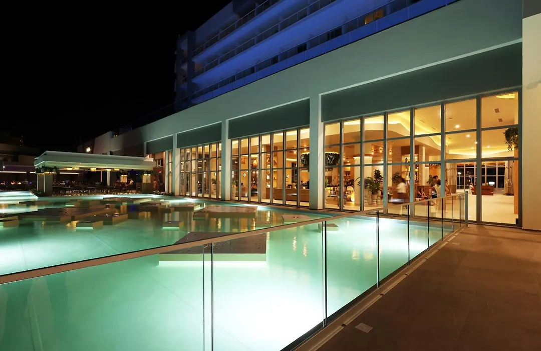 Riu Ventura-1